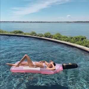 Meet your Posher, Camilla